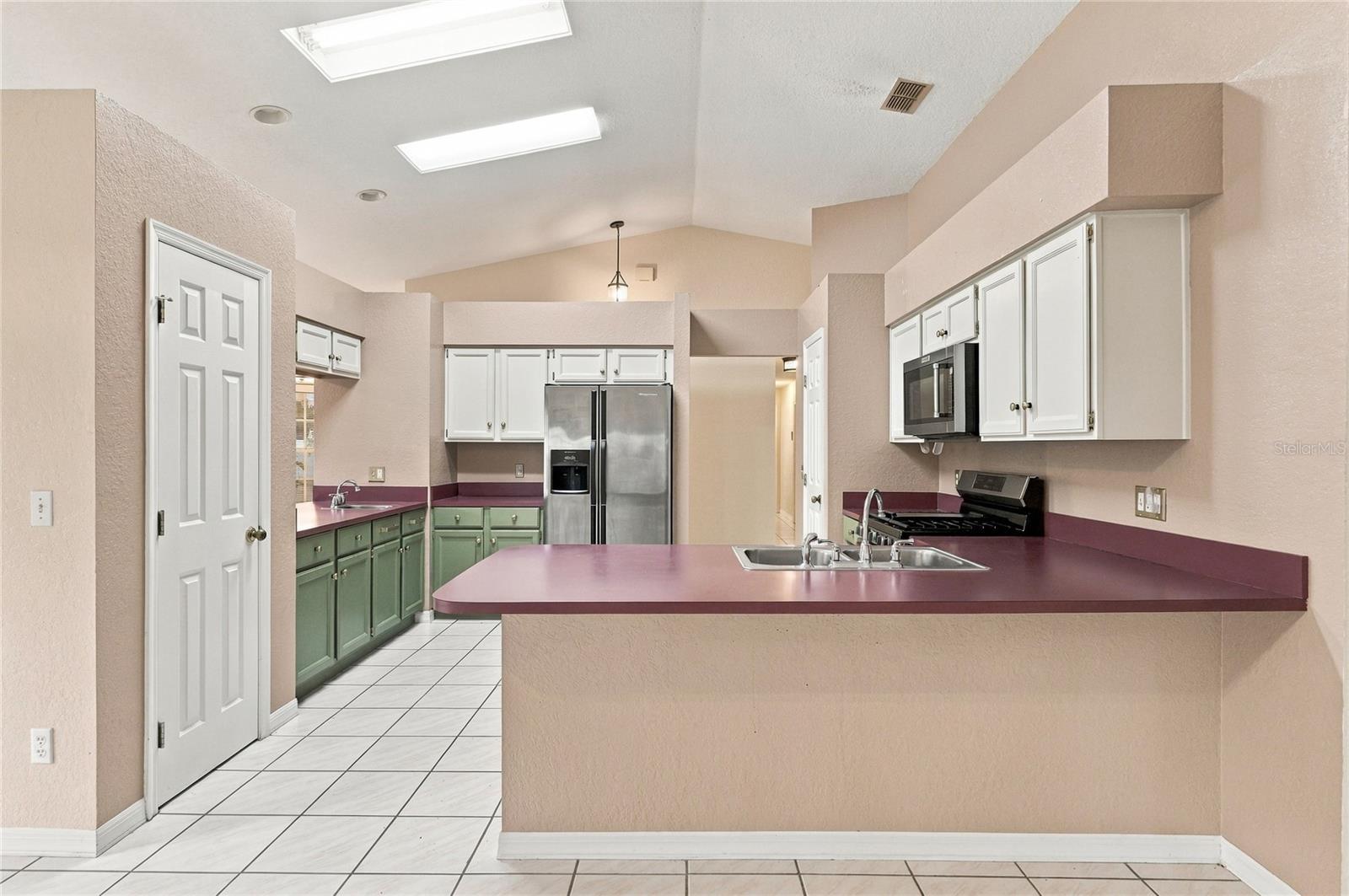 511 Marcia Loop Property Photo 8