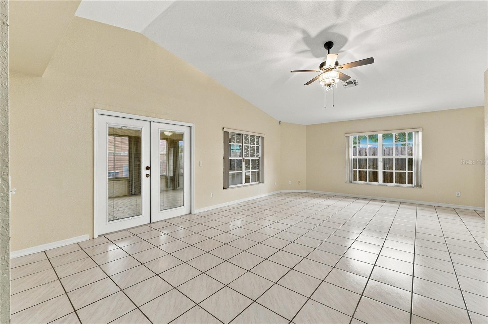 511 Marcia Loop Property Photo 12