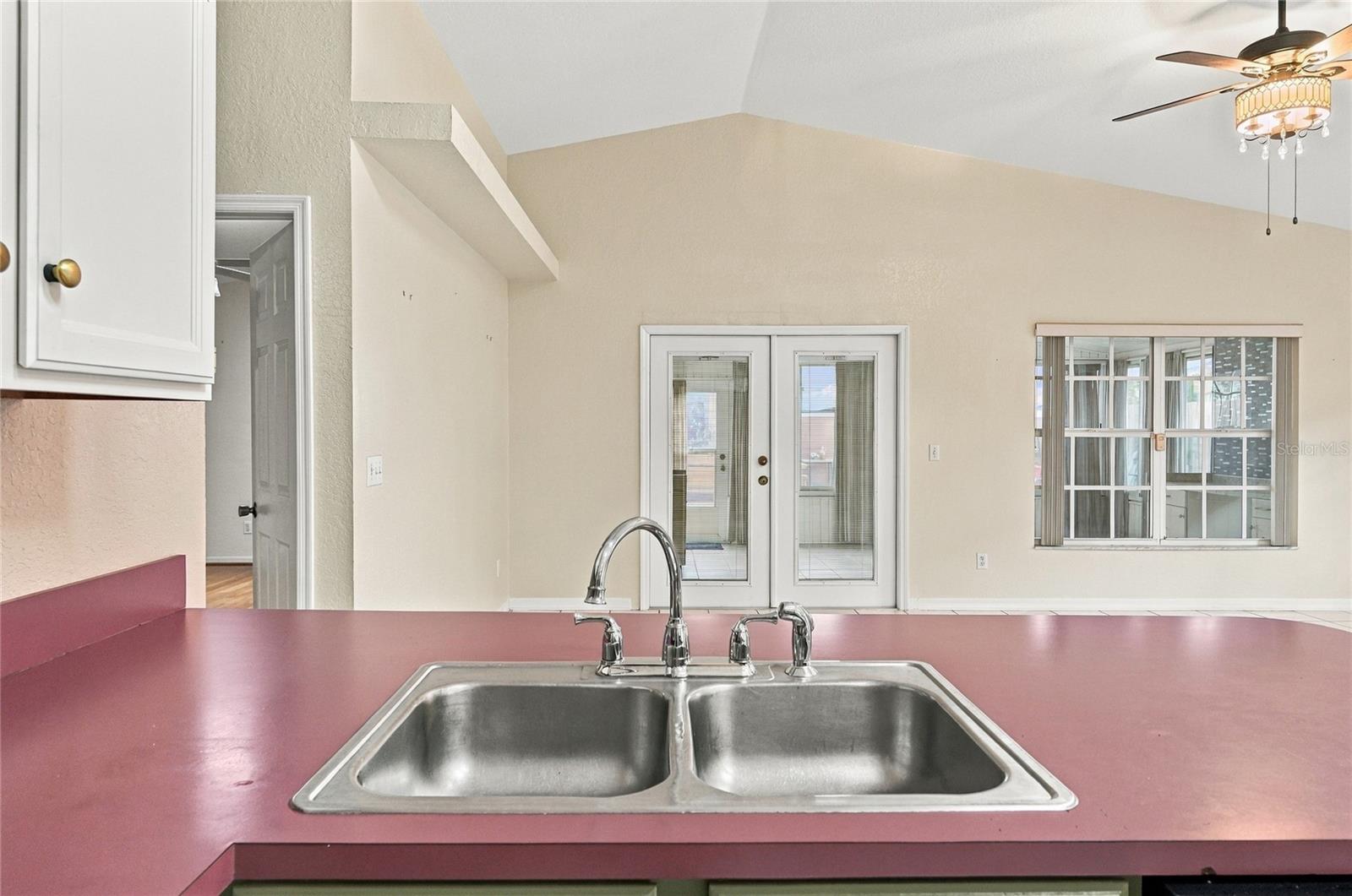 511 Marcia Loop Property Photo 16