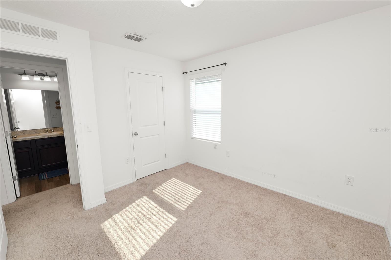 665 Madison Dr Property Photo 22