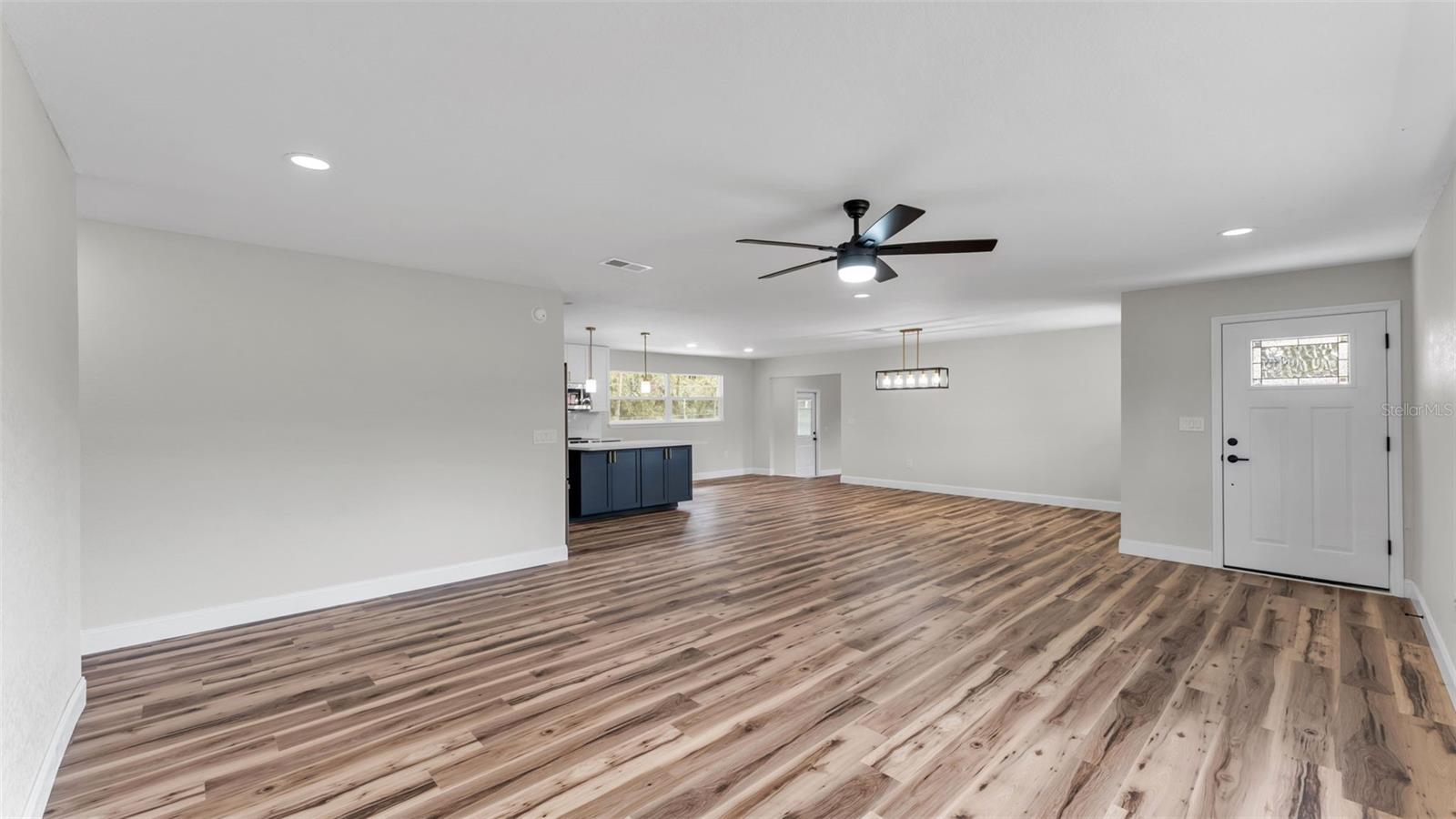 5322 Forestbrook Dr E Property Photo 7