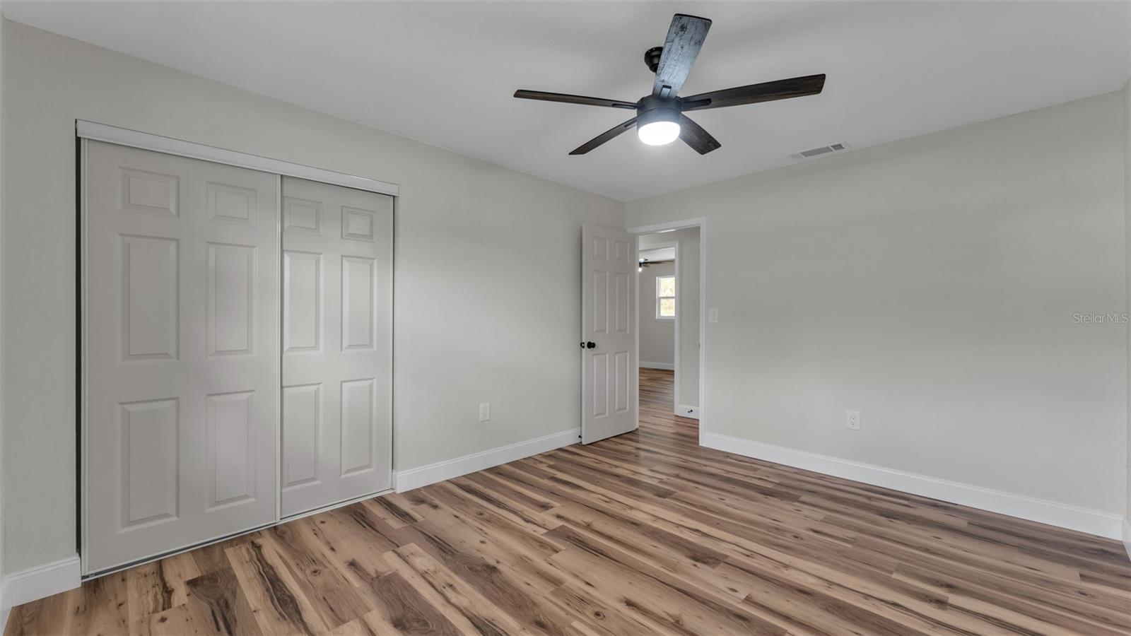 5322 Forestbrook Dr E Property Photo 15