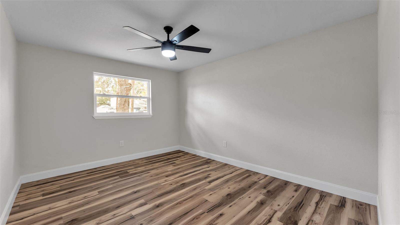 5322 Forestbrook Dr E Property Photo 17