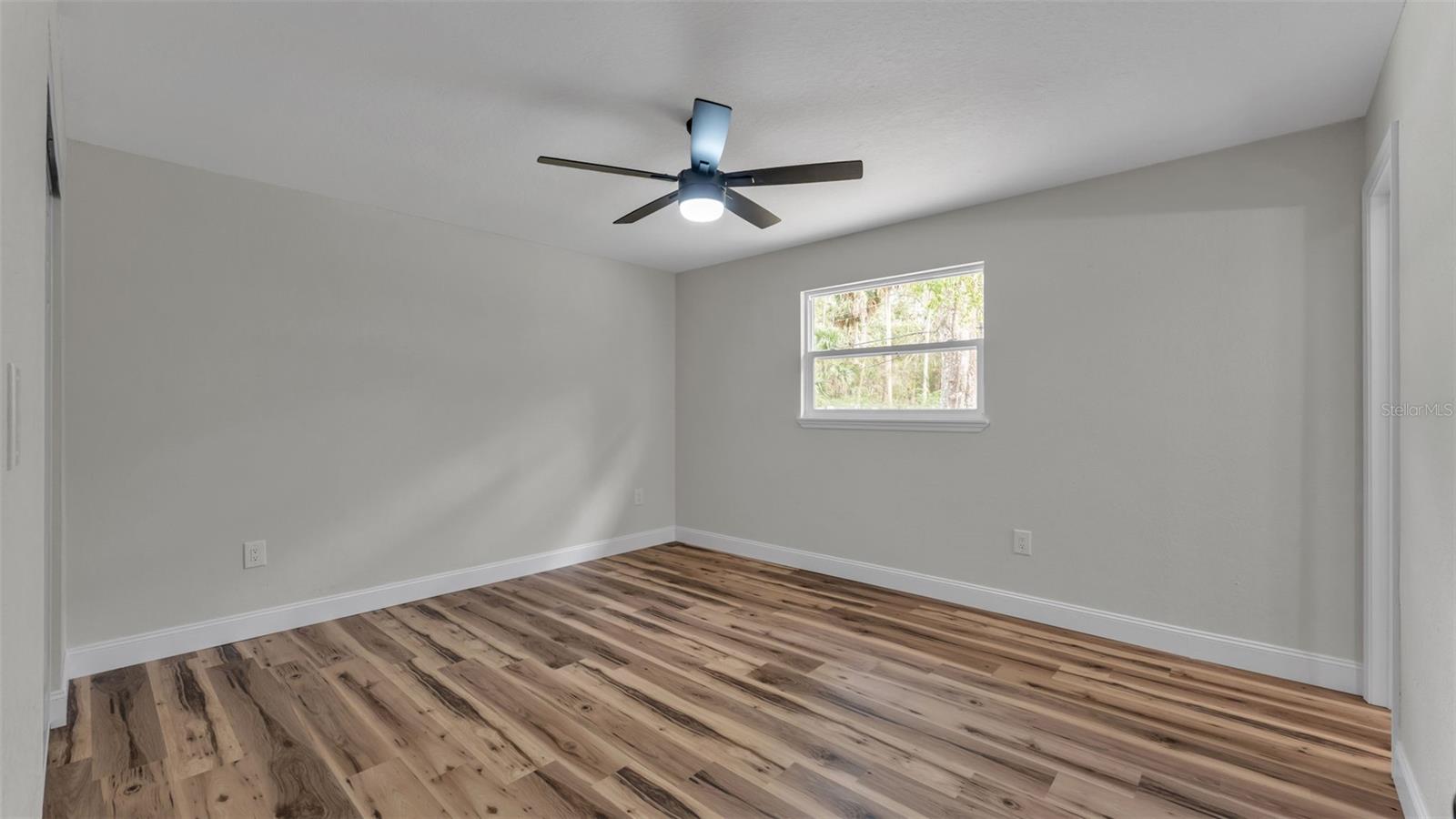 5322 Forestbrook Dr E Property Photo 20