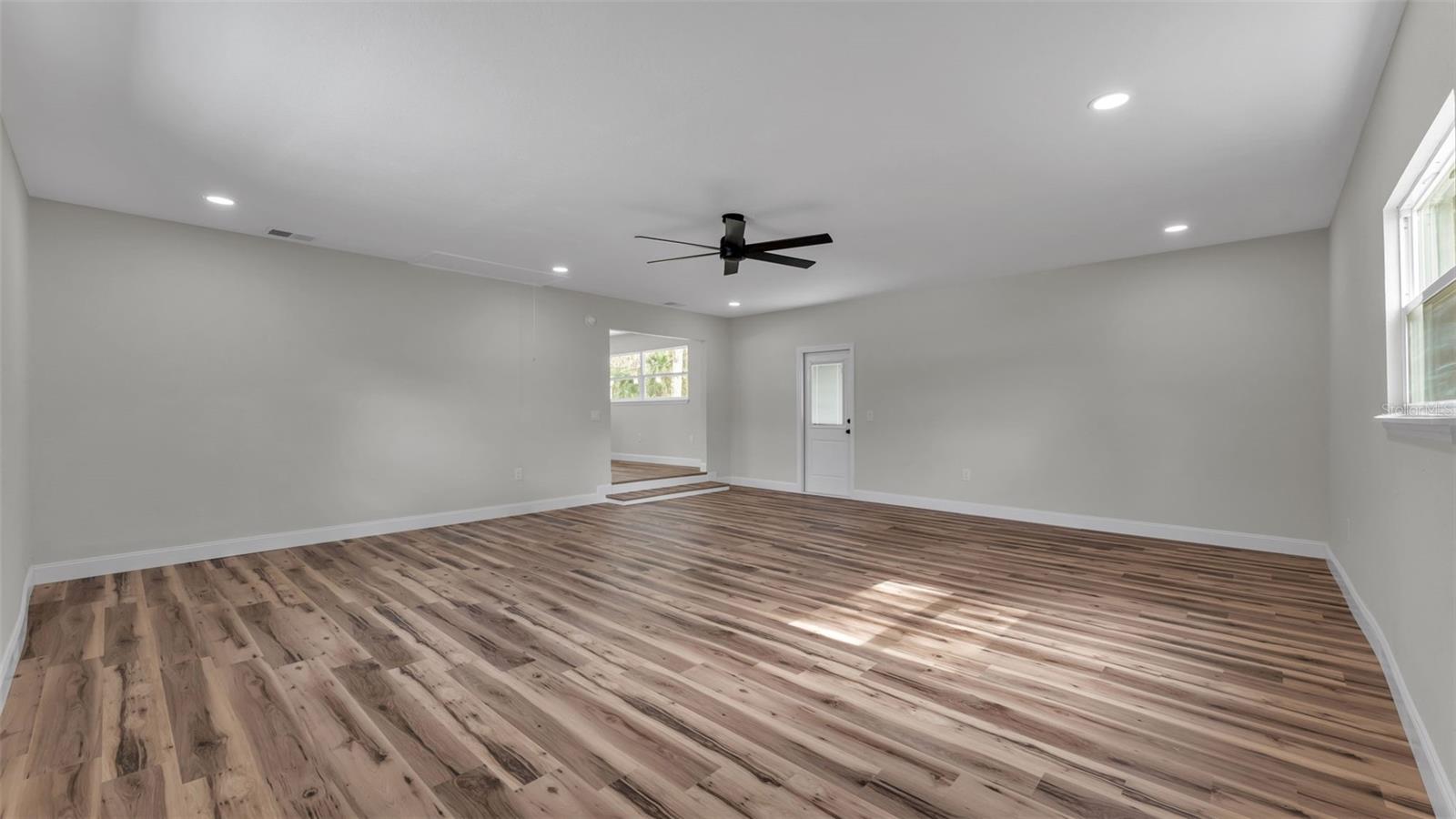 5322 Forestbrook Dr E Property Photo 27