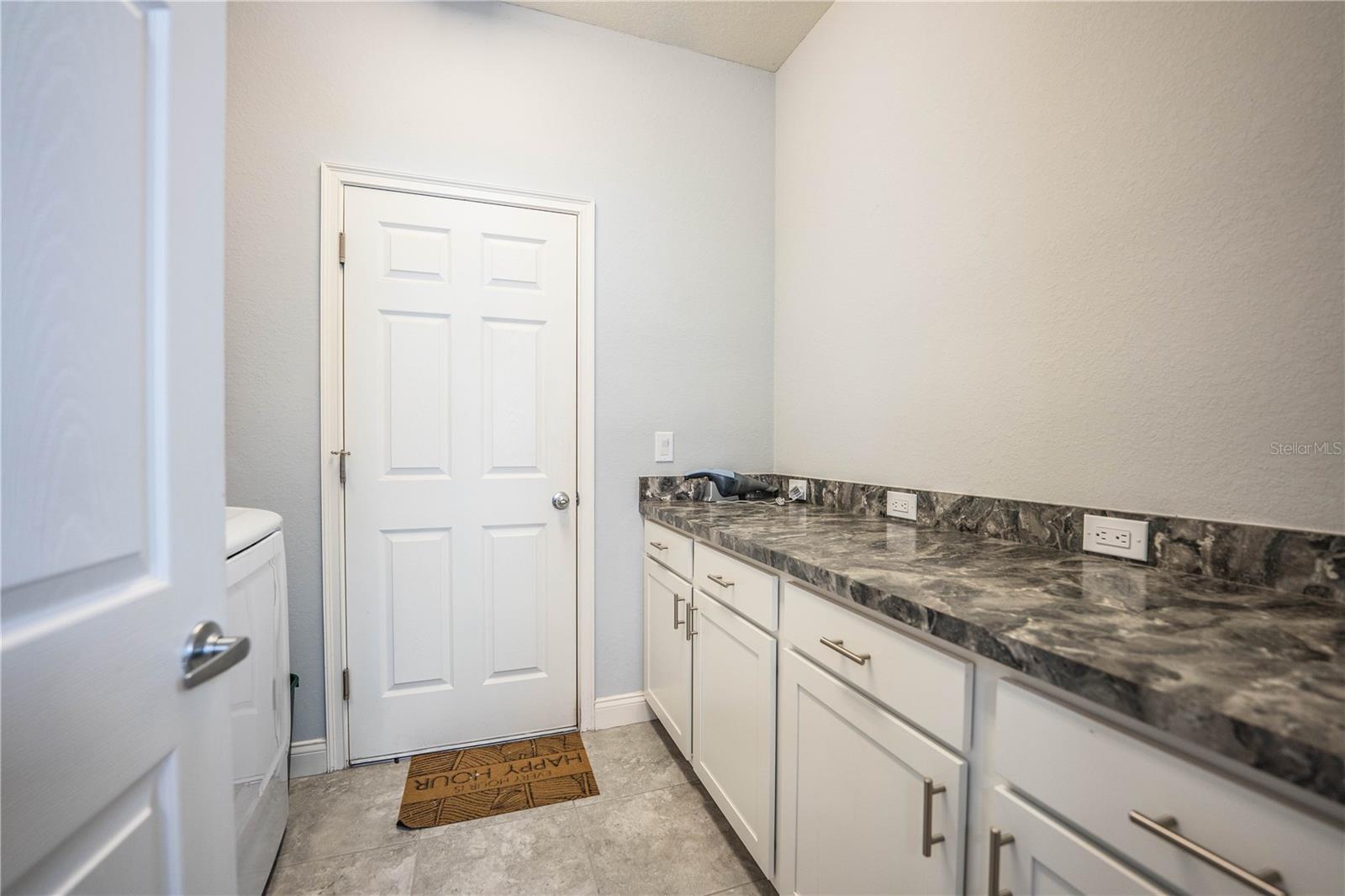 261 Walkers Point Dr Property Photo 20