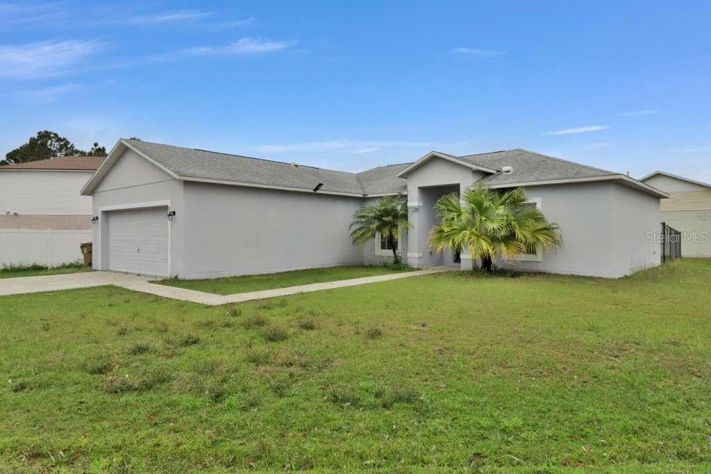 820 Grantham Dr Property Photo 3