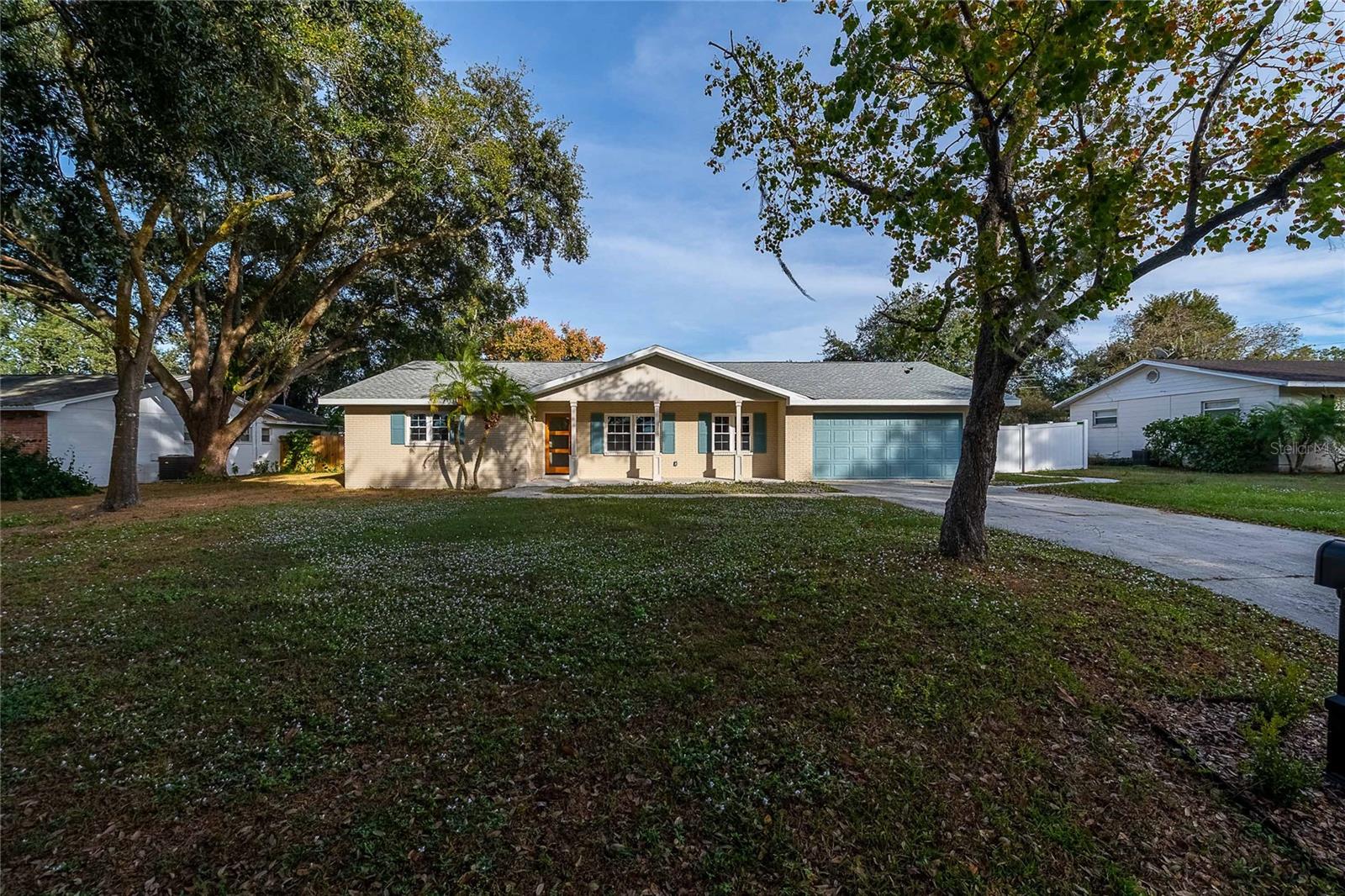 6212 Woodsfield Way Property Photo 1
