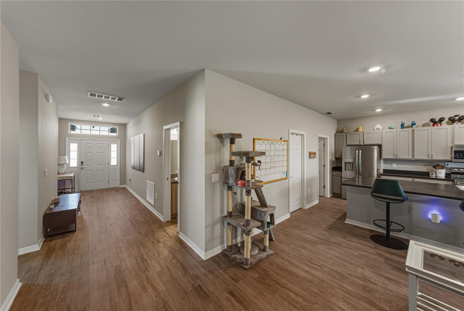 929 Montgomery Ln Property Photo 17