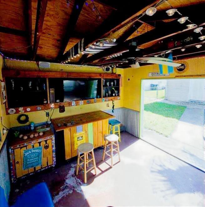 240 Santa Rosa Dr Property Photo 3
