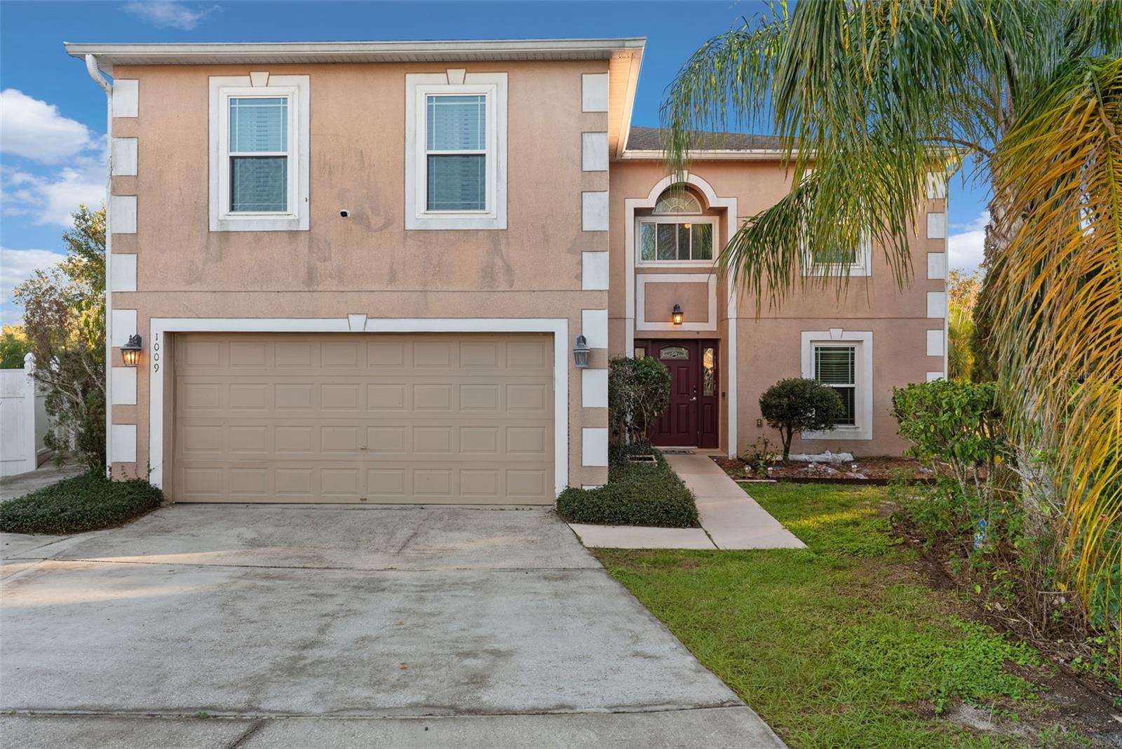 1009 Ronlin St Property Photo 2