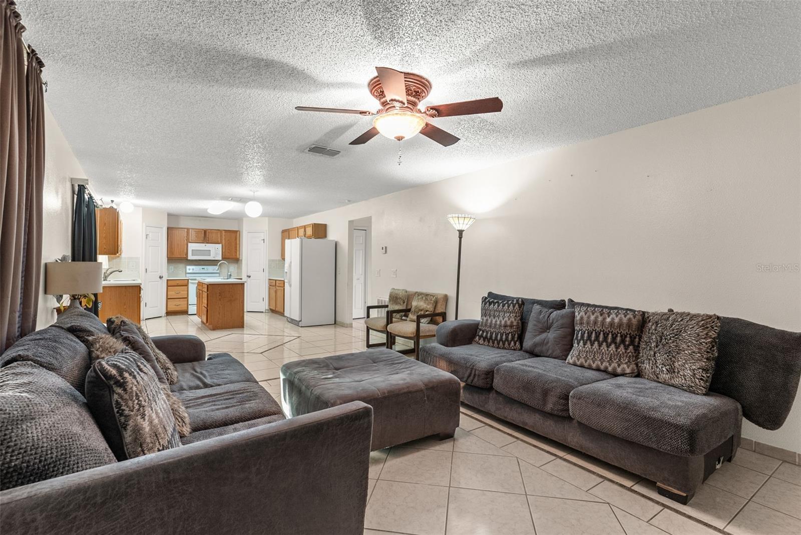 1009 Ronlin St Property Photo 6