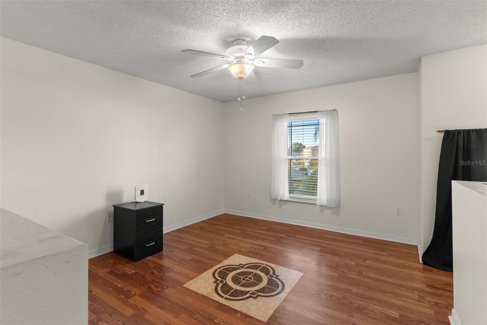 1009 Ronlin St Property Photo 13