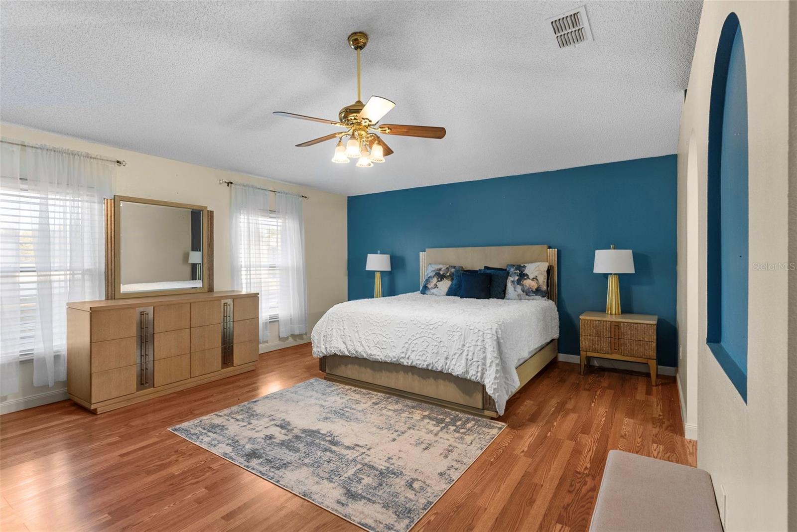 1009 Ronlin St Property Photo 15