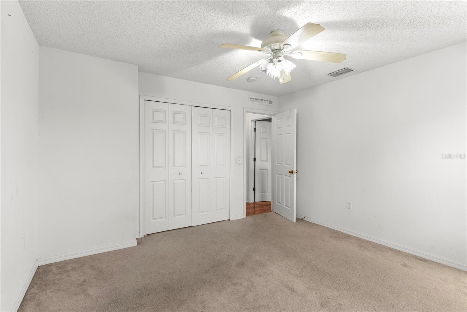 1009 Ronlin St Property Photo 29