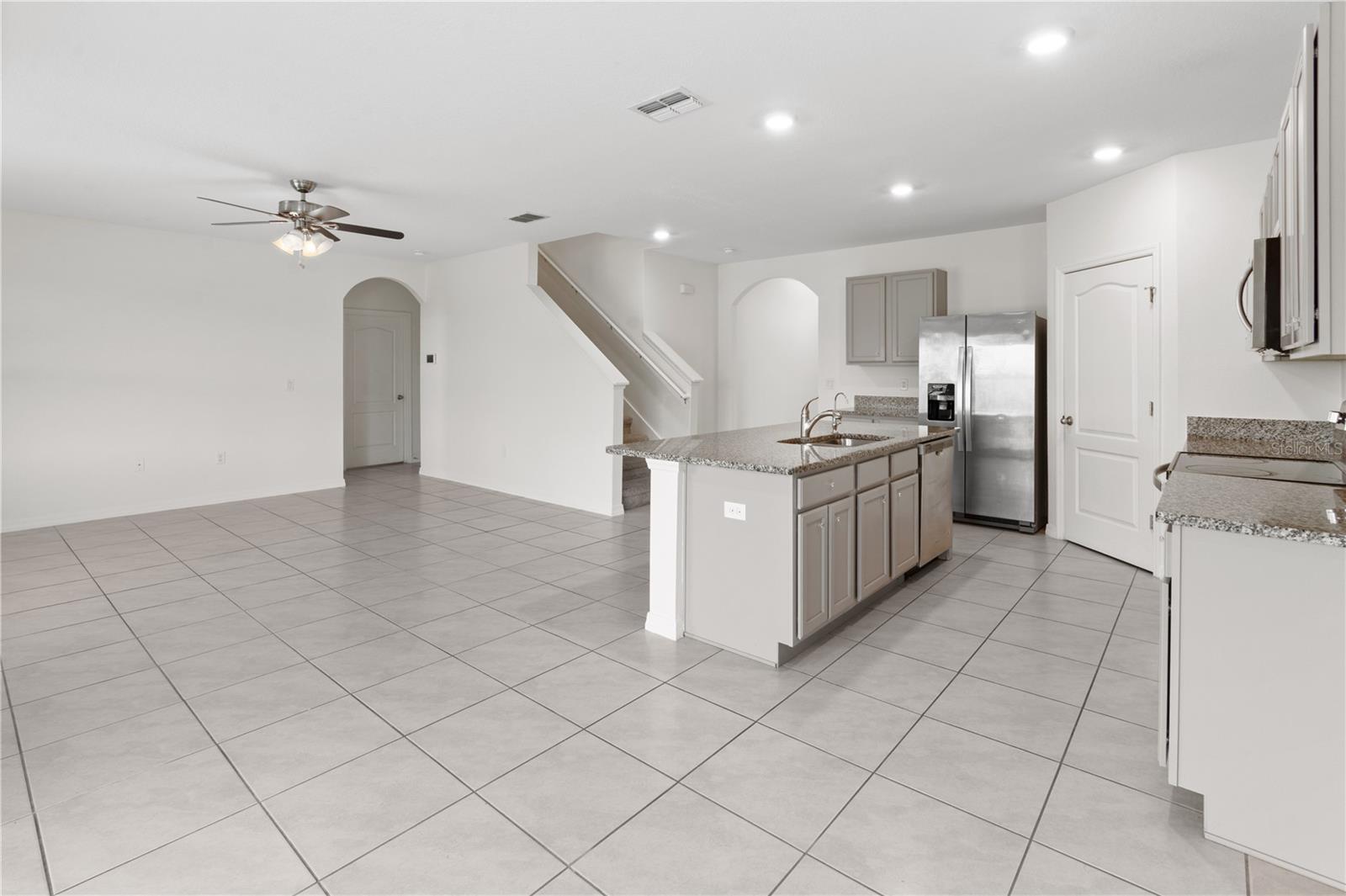 2651 Grandbury Grove Rd Property Photo 4