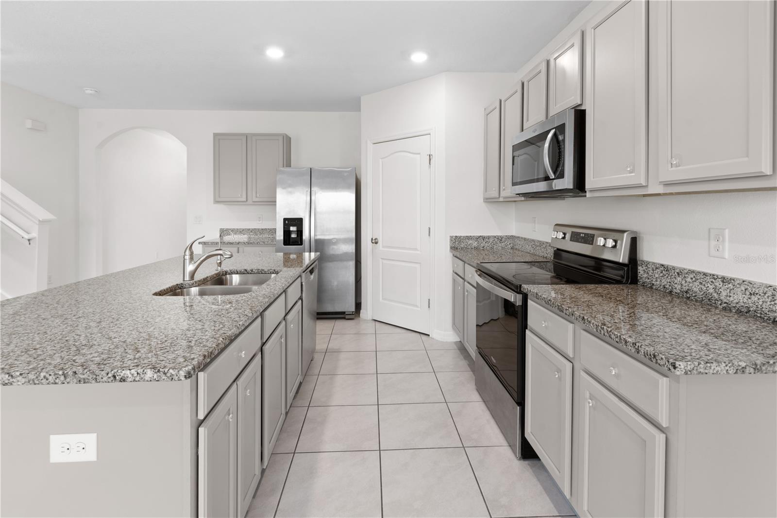 2651 Grandbury Grove Rd Property Photo 8
