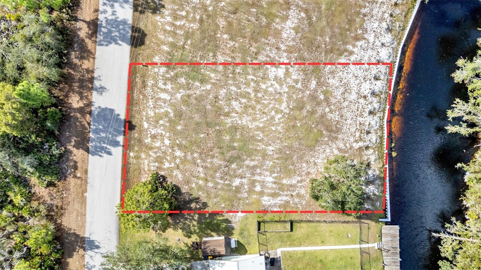 1102 Sycamore St Property Photo 1