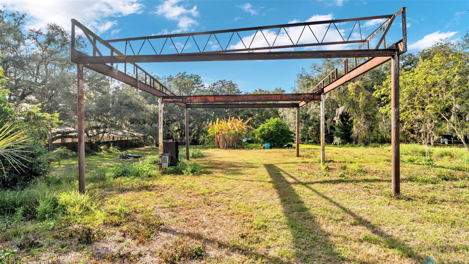 23 Violet St Property Photo 4