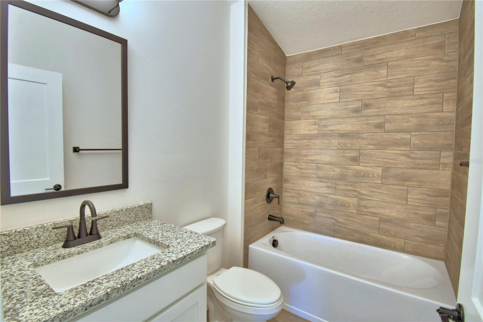 4502 Grandview Glen Dr Property Photo 27