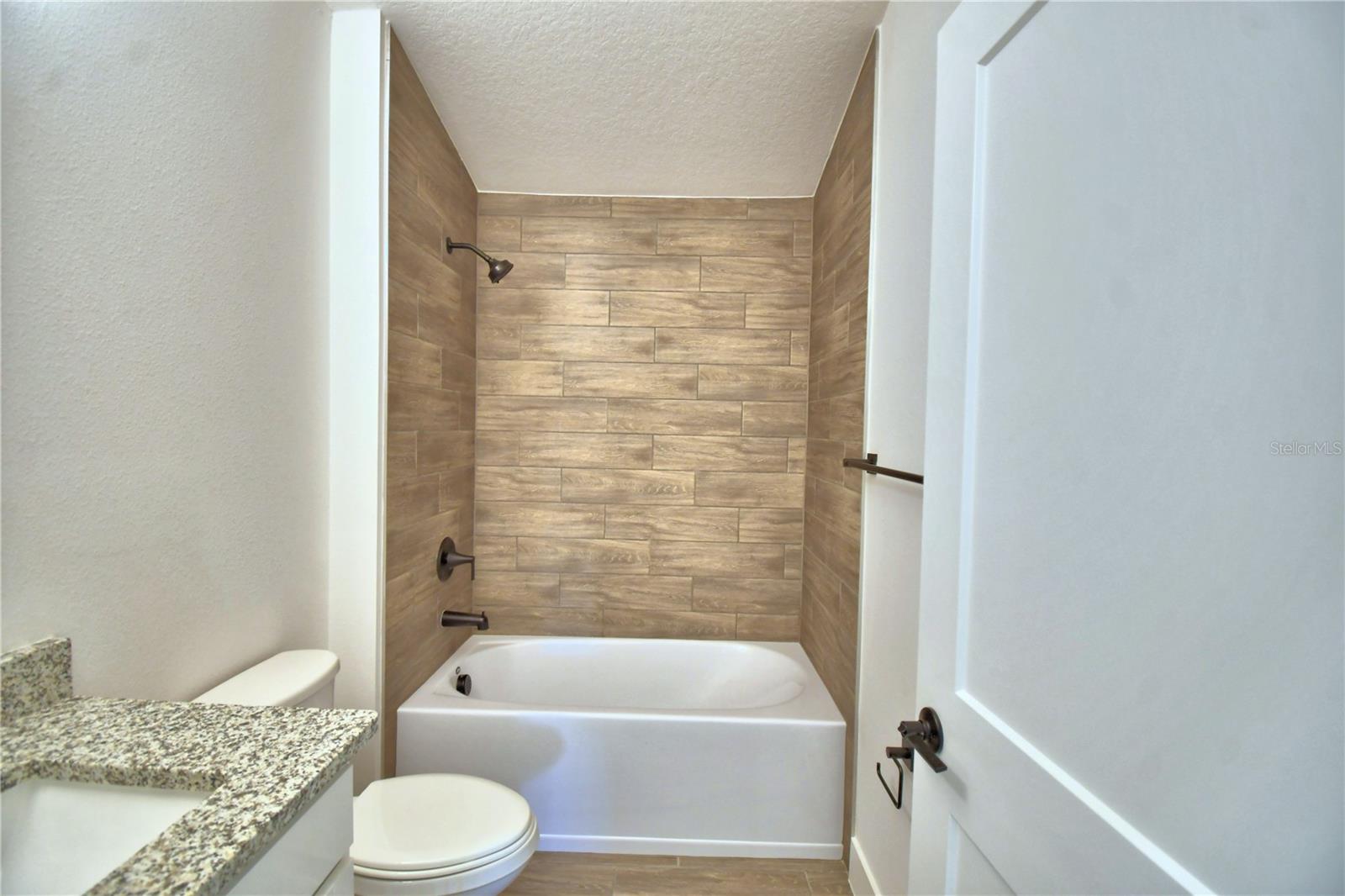 4502 Grandview Glen Dr Property Photo 28