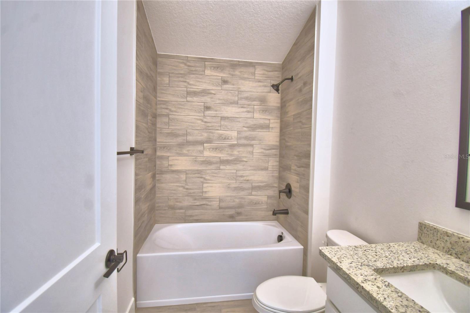 4514 Grandview Glen Dr Property Photo 23