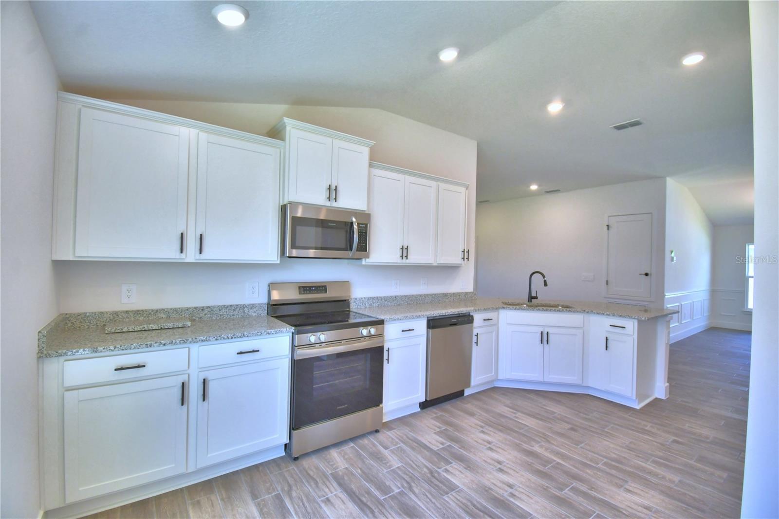 4651 Grandview Glen Dr Property Photo 17