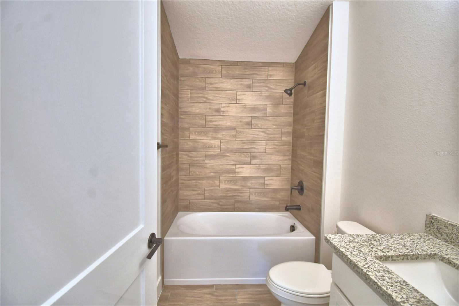 4651 Grandview Glen Dr Property Photo 28