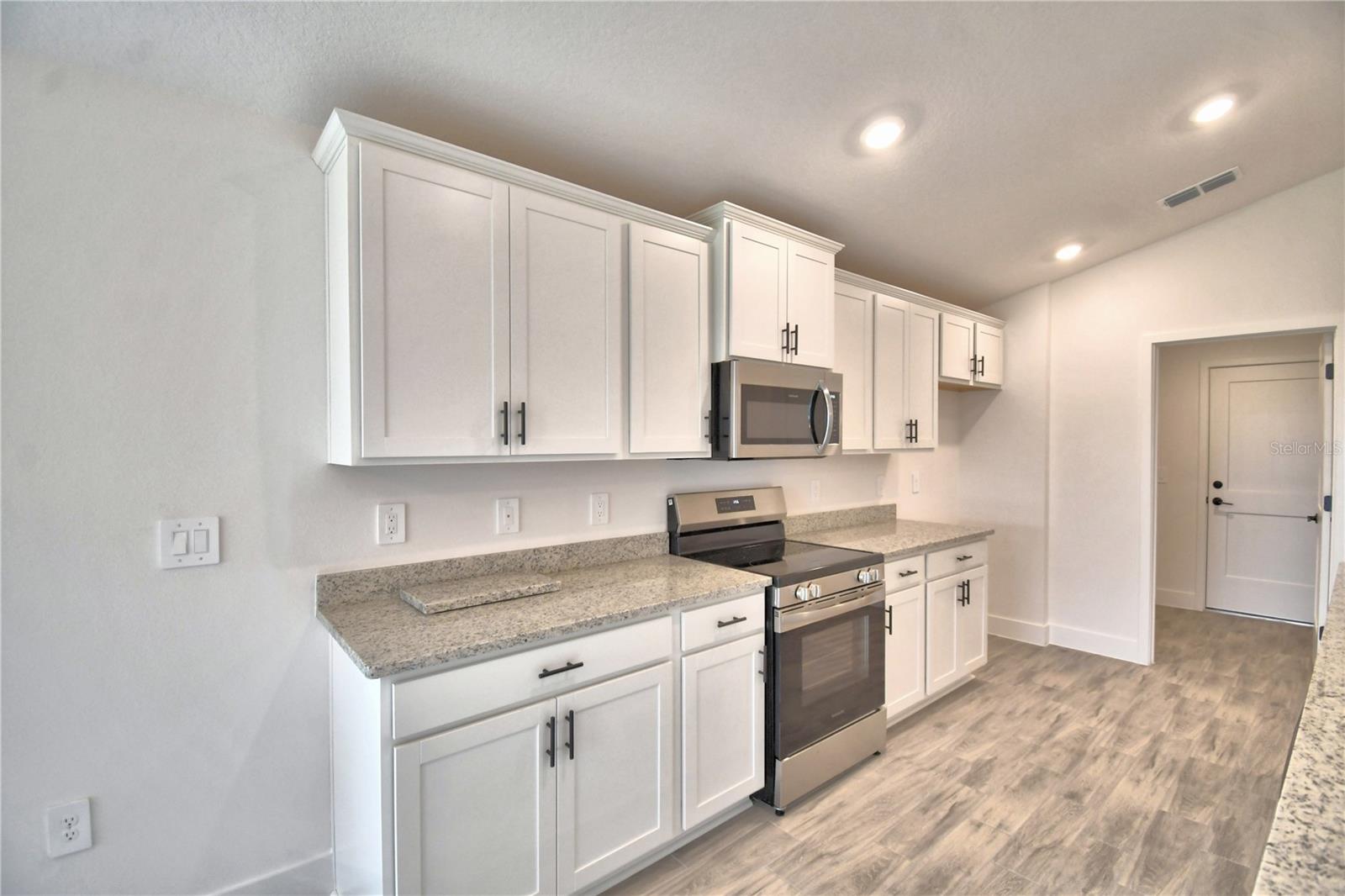 4663 Grandview Glen Dr Property Photo 11