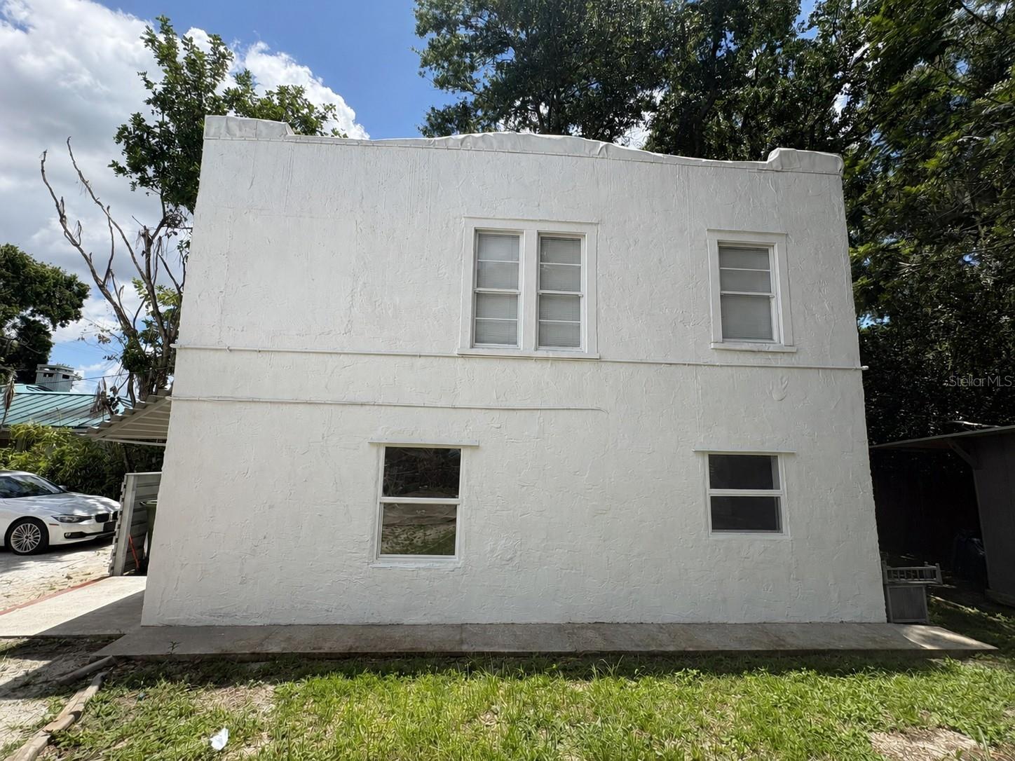514 Avenue C Ne Property Photo 3