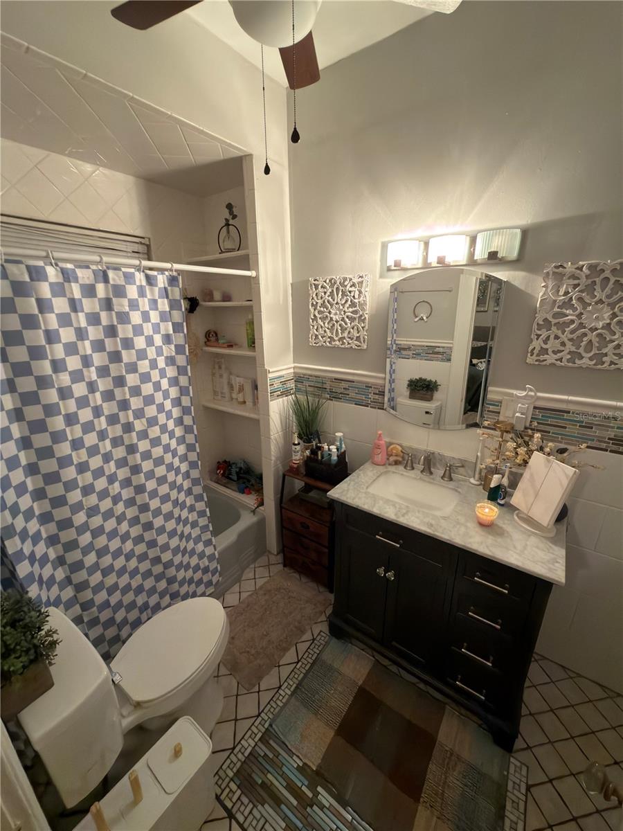 514 Avenue C Ne Property Photo 6