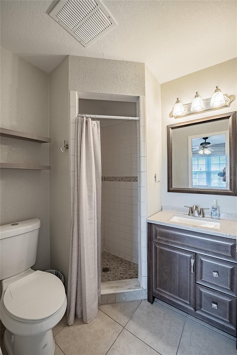 1920 E Edgewood Dr #l4 Property Photo 20