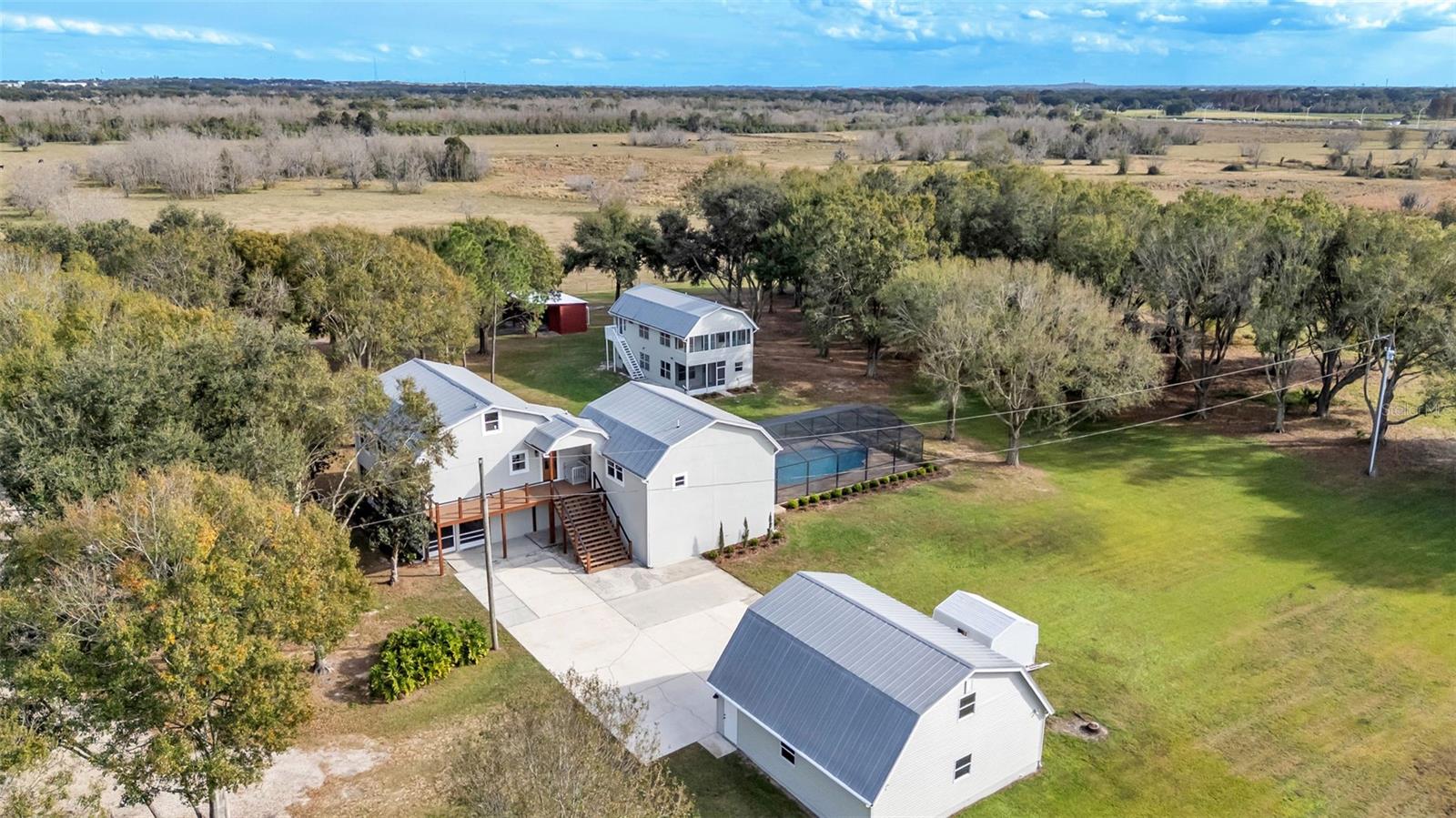 13 Bogey Dr Property Photo 2