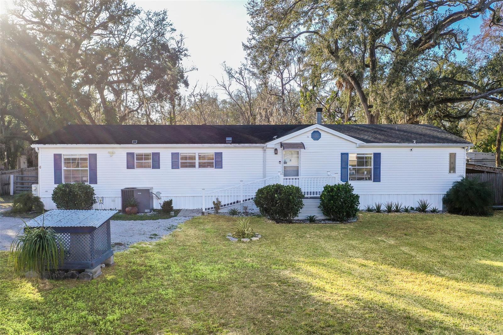 5028 Clewis Ave Property Photo 1