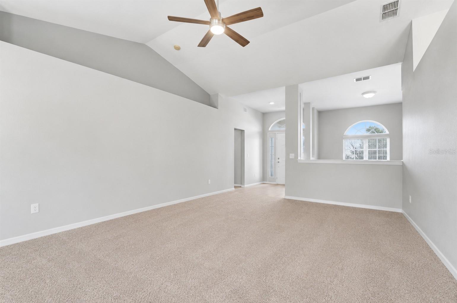 6786 Highlands Creek Blvd Property Photo 4