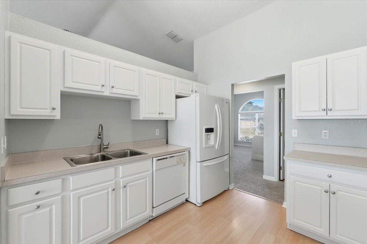 6786 Highlands Creek Blvd Property Photo 8