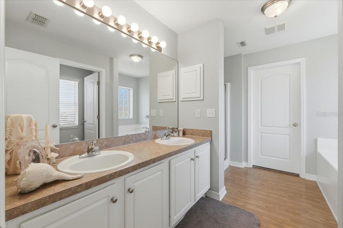 6786 Highlands Creek Blvd Property Photo 17