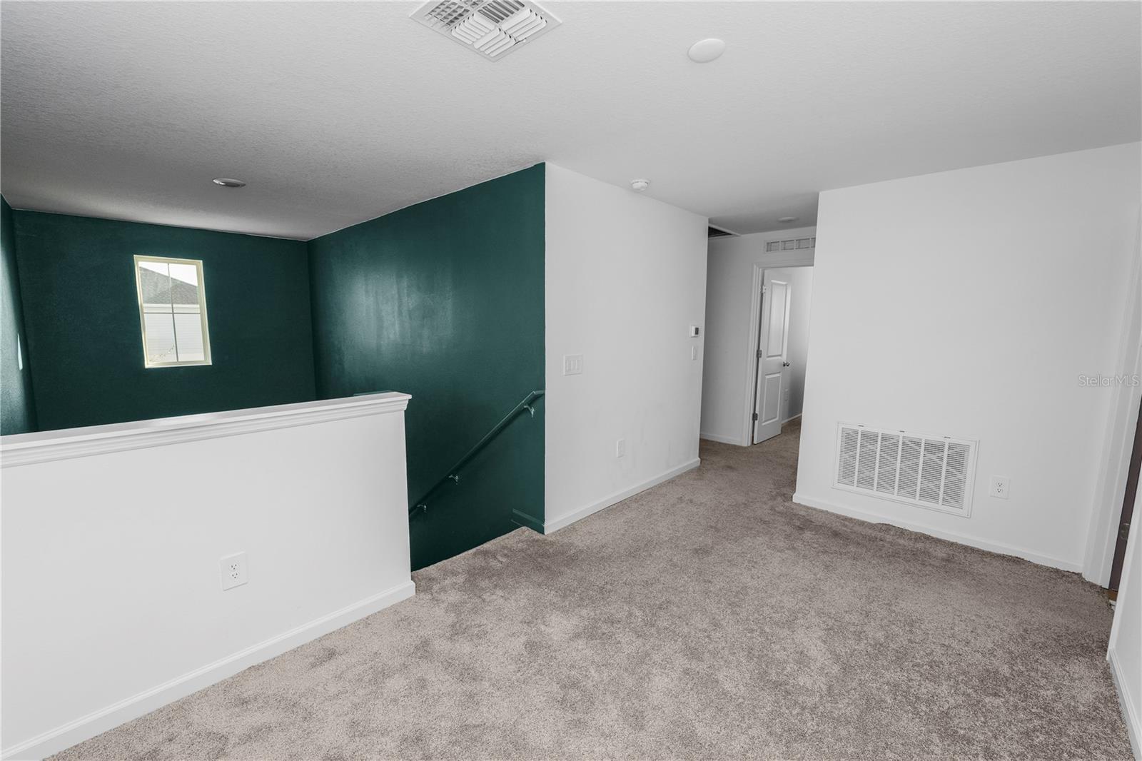 1465 Deepwater Cir Property Photo 14