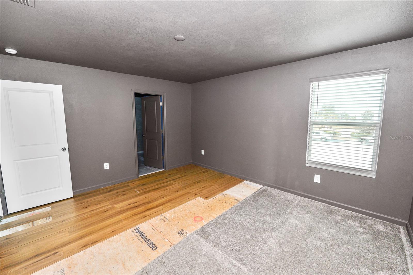 1465 Deepwater Cir Property Photo 17
