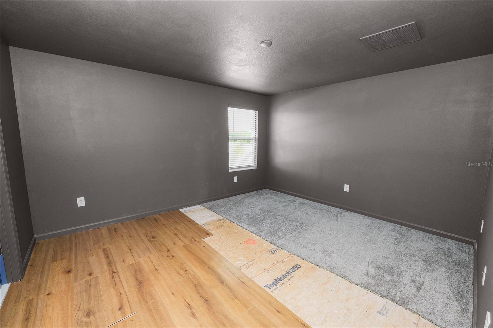1465 Deepwater Cir Property Photo 18