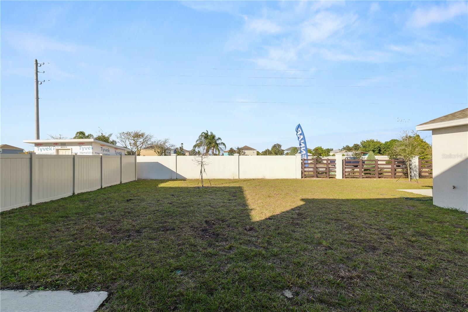 1465 Deepwater Cir Property Photo 31