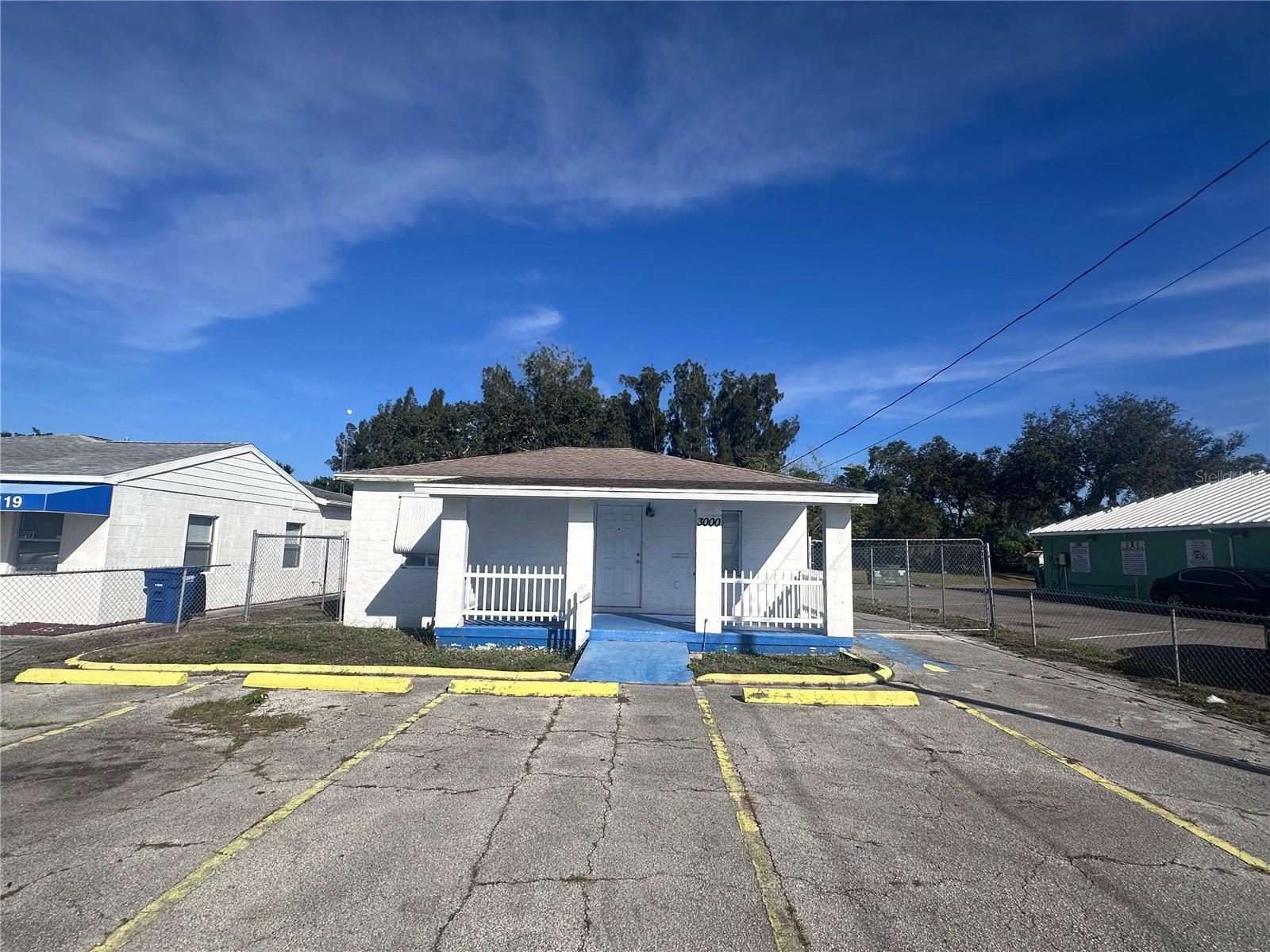3000 KENILWORTH BLVD Property Photo 1