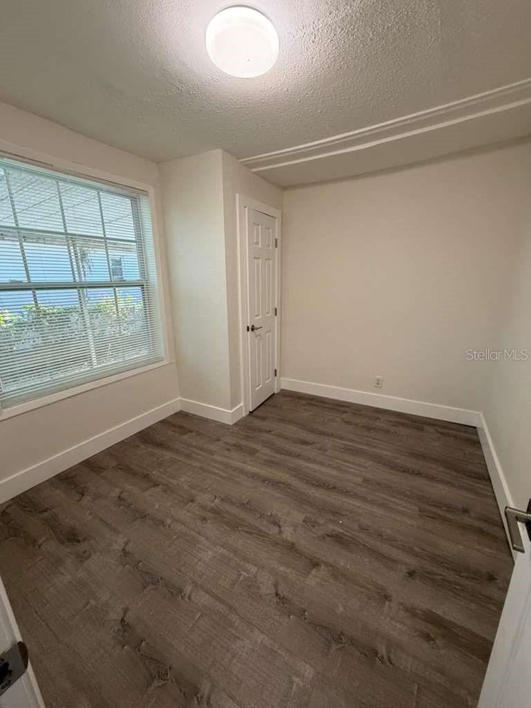 3404 E 33rd Ave Property Photo 6