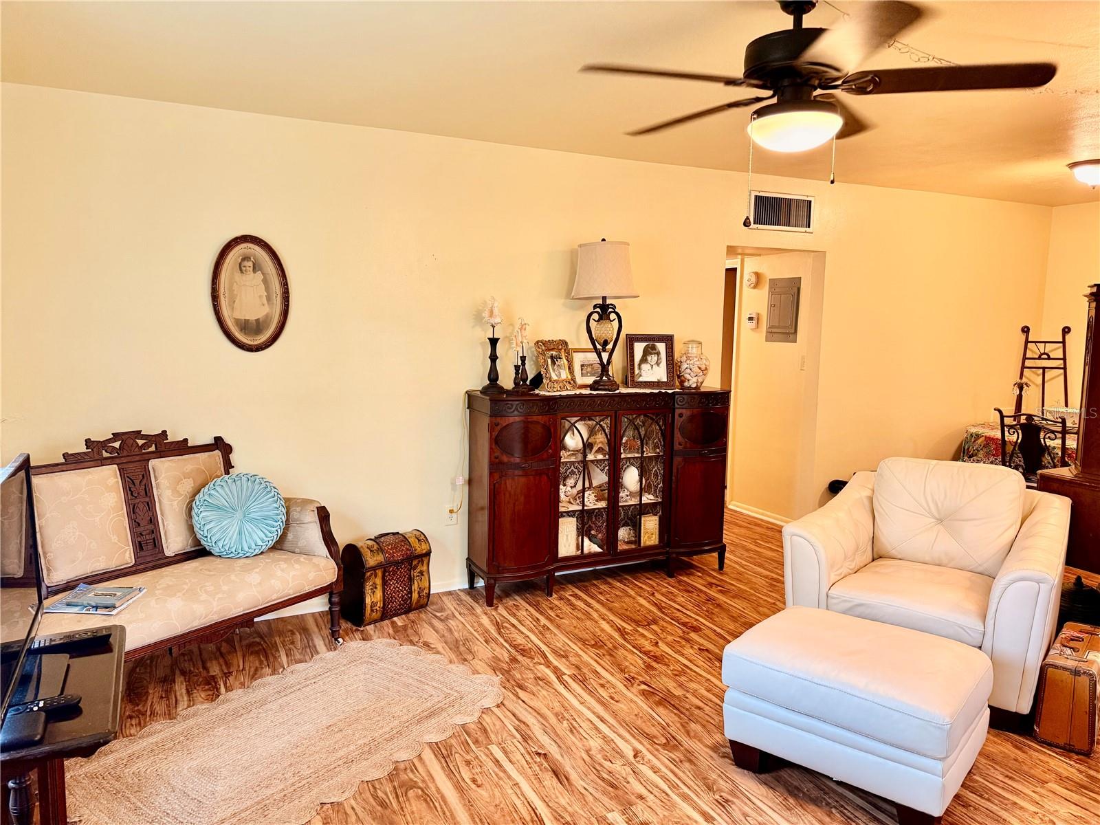 1700 6th St Nw #c1 Property Photo 5