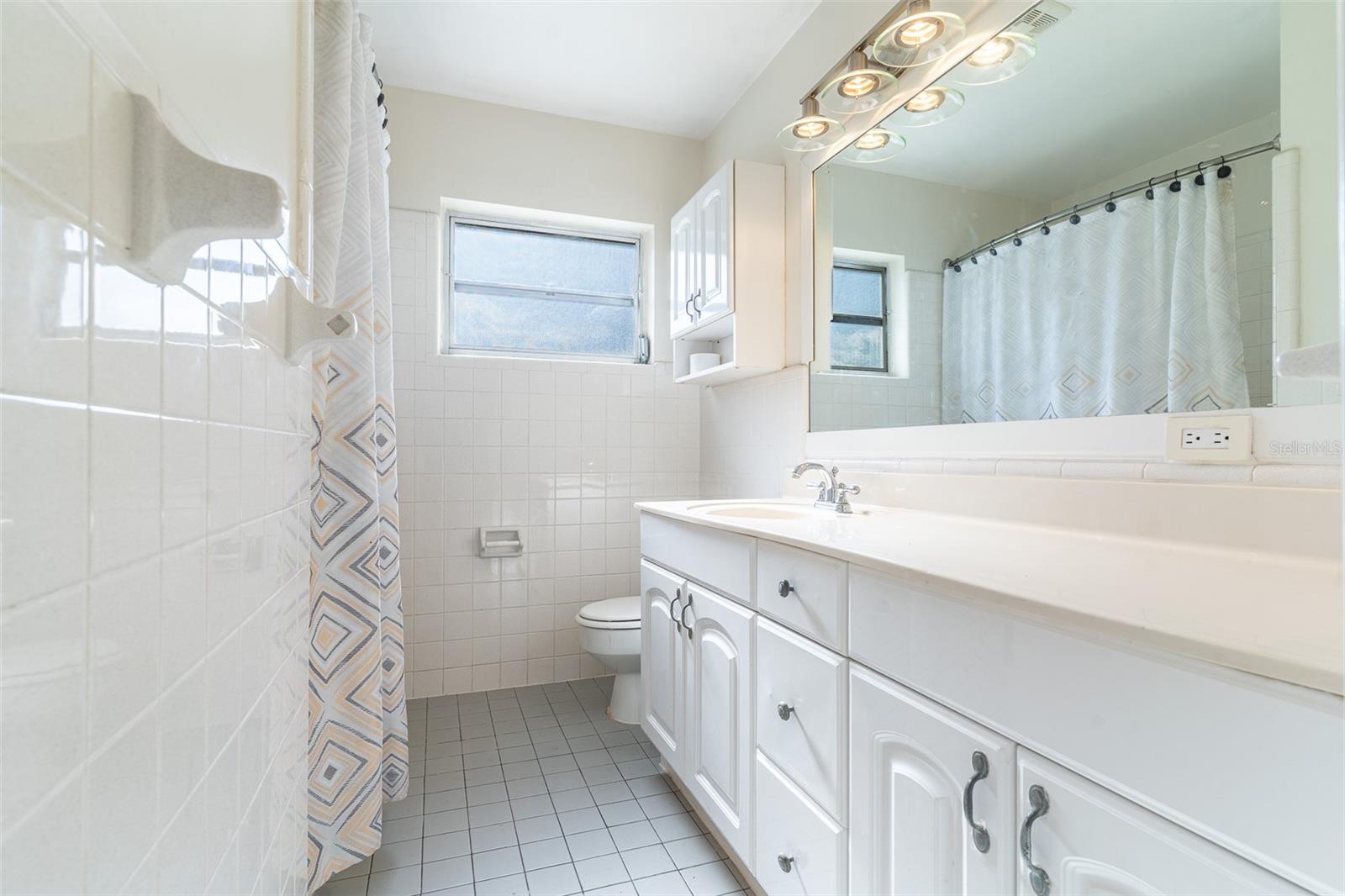1500 Avenue H Ne Property Photo 8