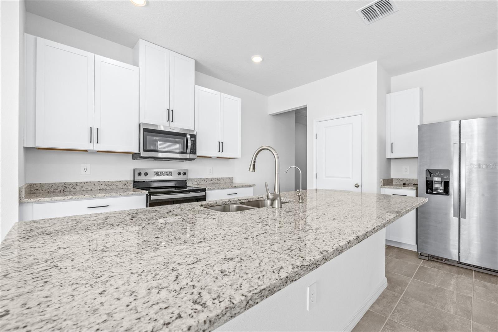 2707 Virginia Pine Dr Property Photo 8