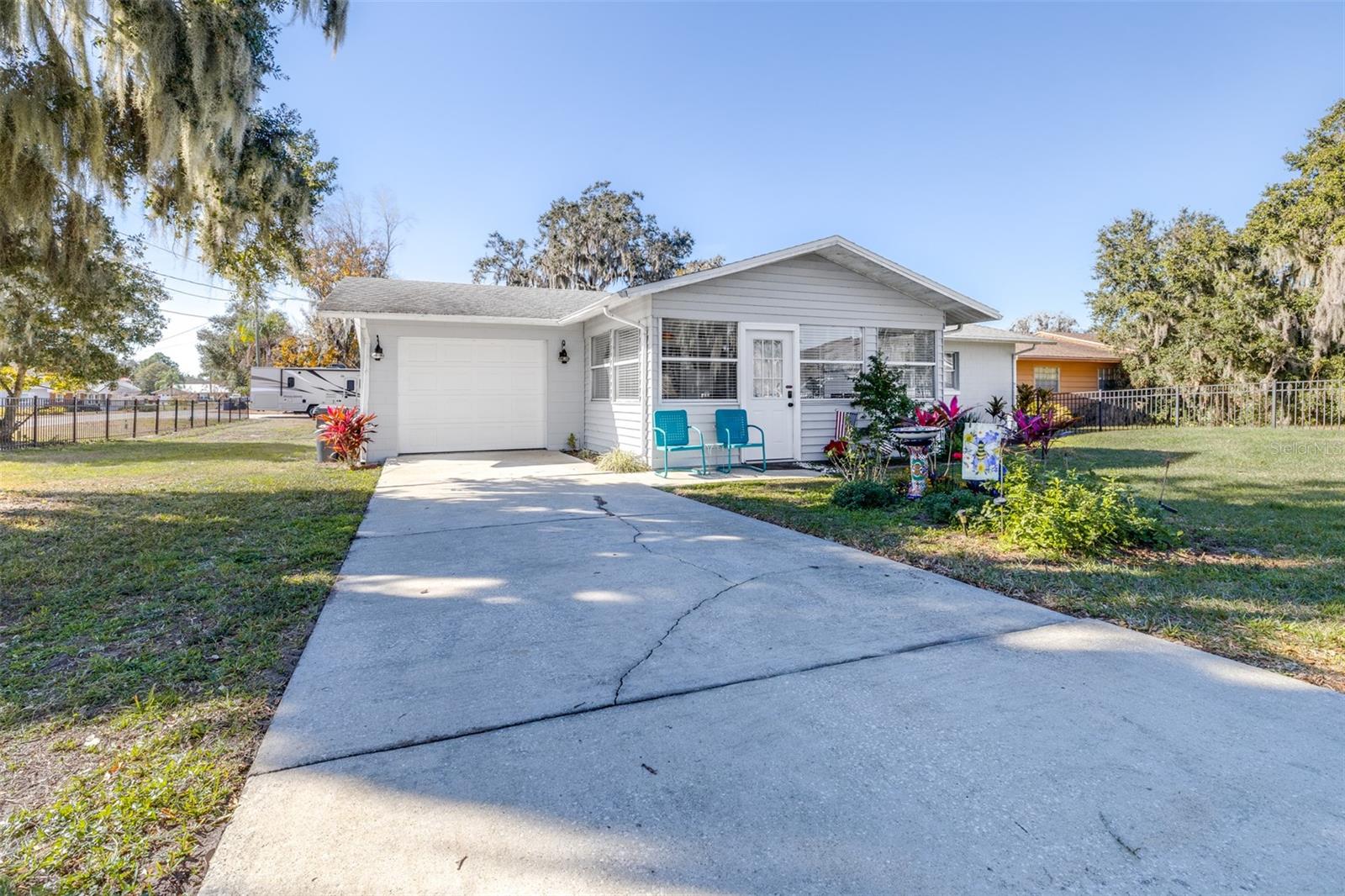 4742 CYPRESS DR