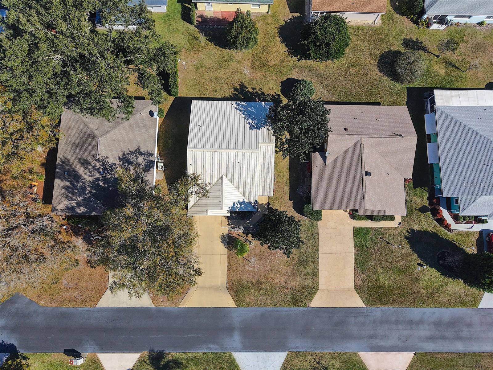 1626 Willow Run Property Photo 4