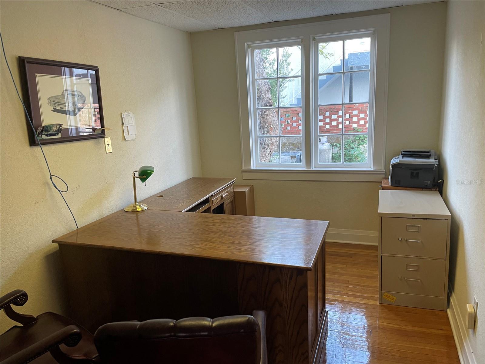 210 Woodward St Property Photo 4
