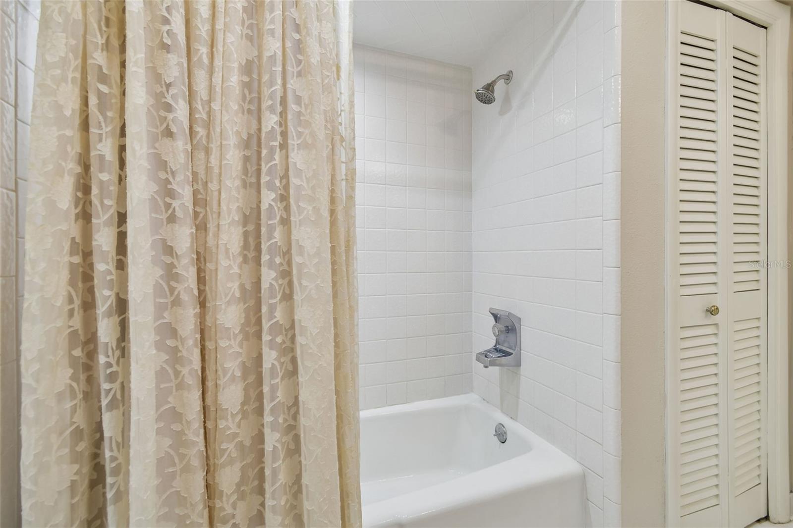 5324 Woodhaven Ln Property Photo 48